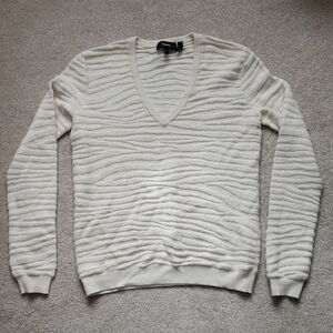 Theory Cream Colored V-Neck Wool Sweater, Size S